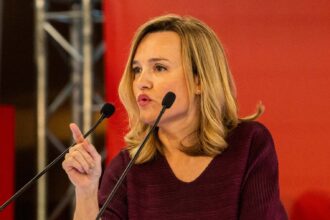 pilar alegría marido hijos