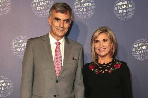 quién fue el primer marido de julia otero